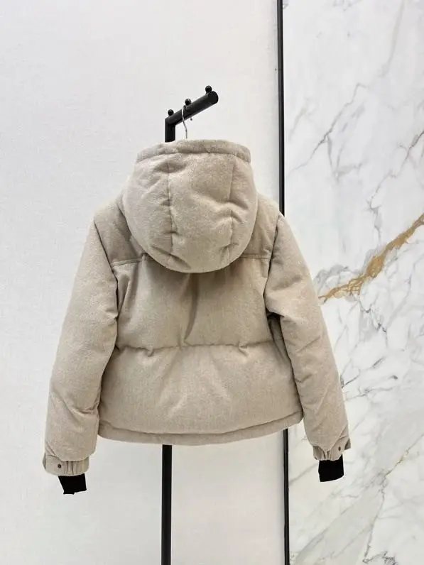 Moncler Жилетка на пуху жіноча — Фото 3