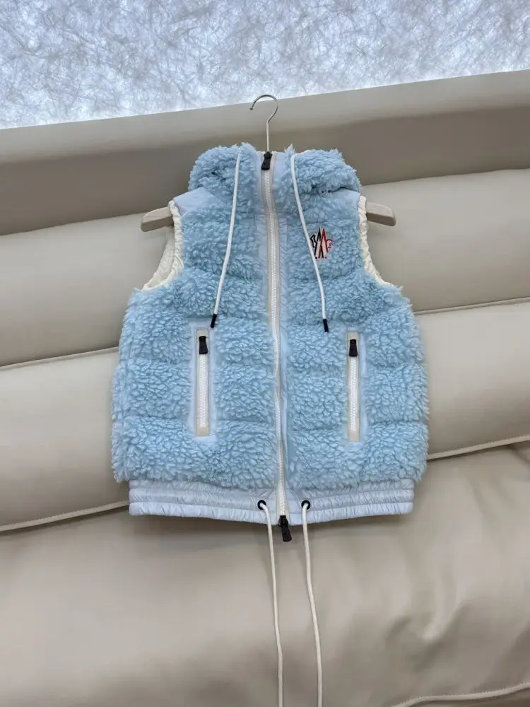 Moncler Жилетка на пуху жіноча — Фото 3