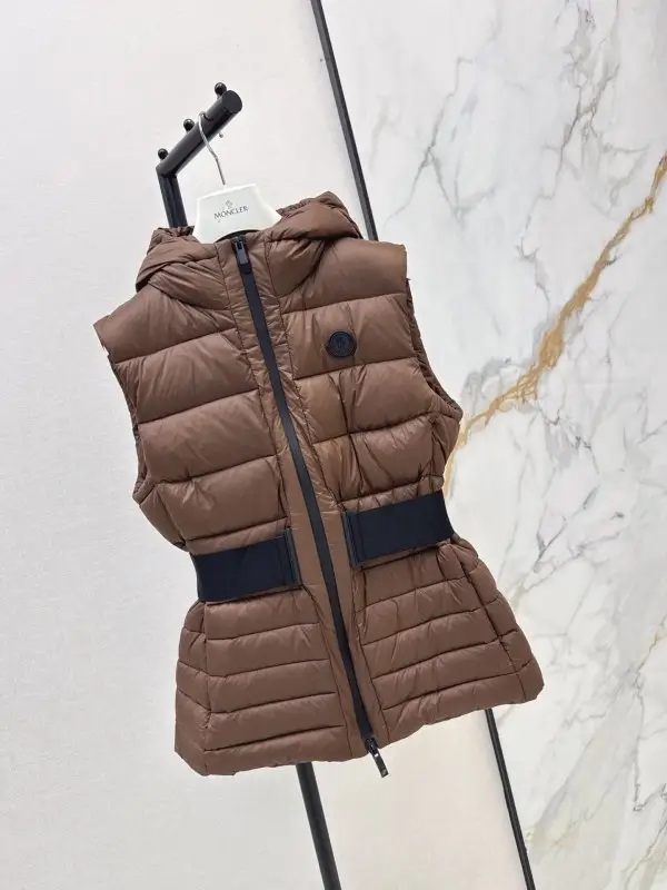 Moncler Жилетка на пуху жіноча — Фото 3