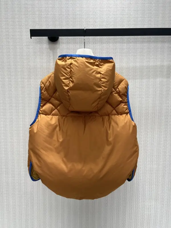 Moncler Vest on feathers women's — Photo 3