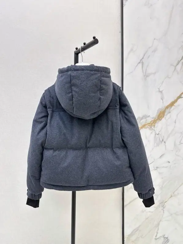 Moncler Жилетка на пуху жіноча — Фото 4