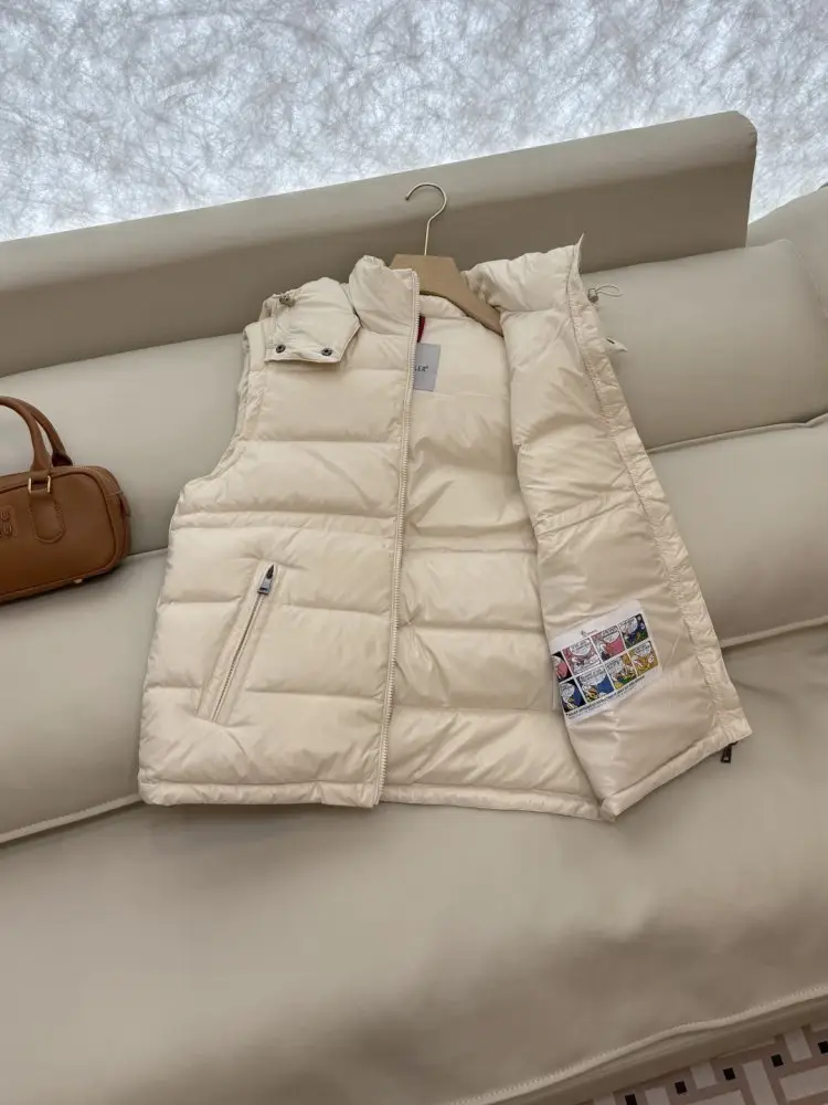 Moncler Жилетка на пуху жіноча — Фото 5