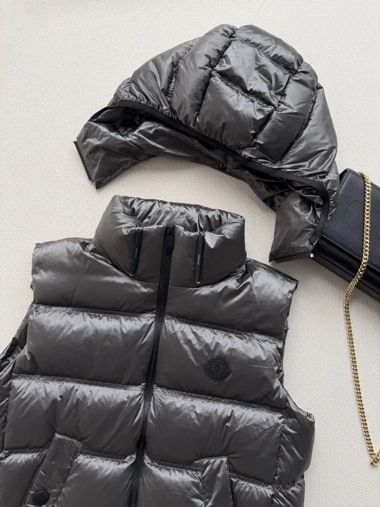 Moncler Жилетка на пуху женская — Фото 5