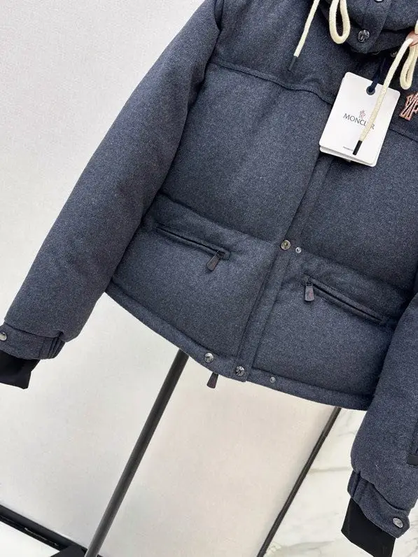 Moncler Жилетка на пуху жіноча — Фото 5