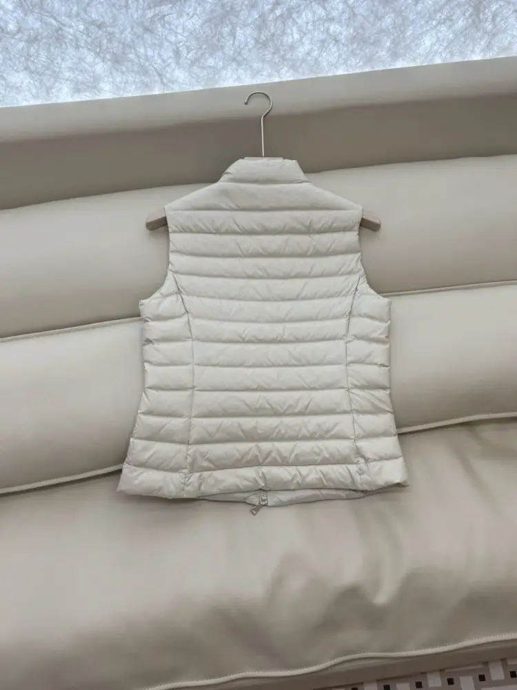 Moncler Жилетка на пуху женская — Фото 5