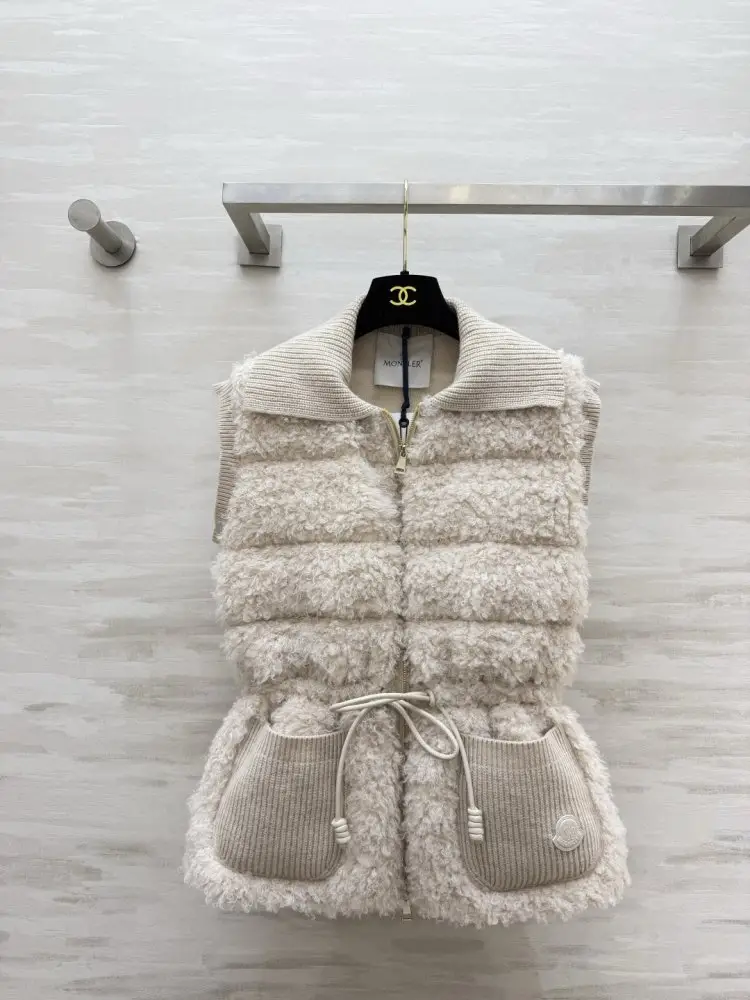 Moncler — Жилетка жіноча