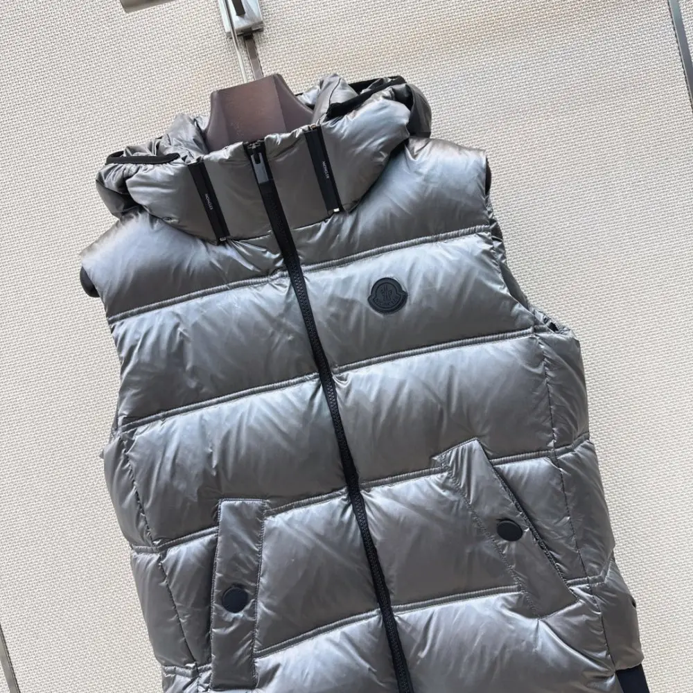 Moncler Жилетка женская — Фото 2