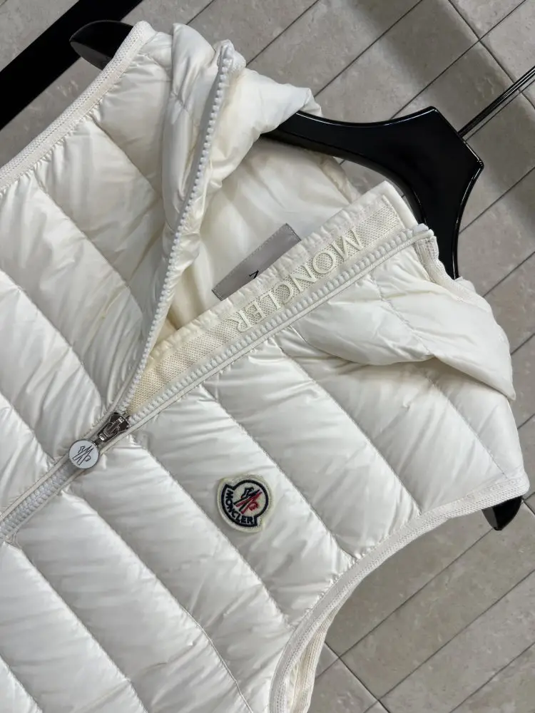 Moncler Vest women's — Photo 2