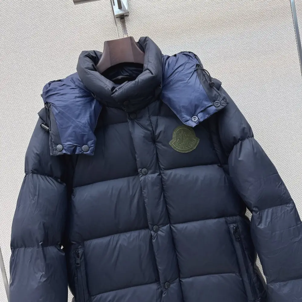 Moncler Жилетка женская — Фото 3