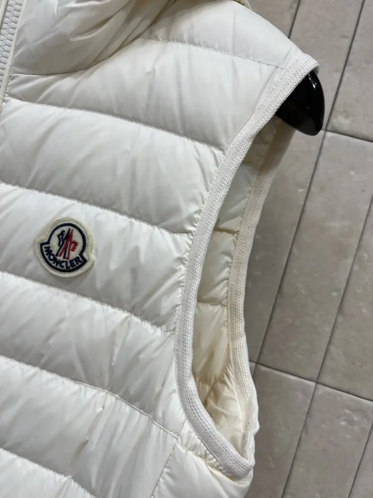 Moncler Vest women's — Photo 4