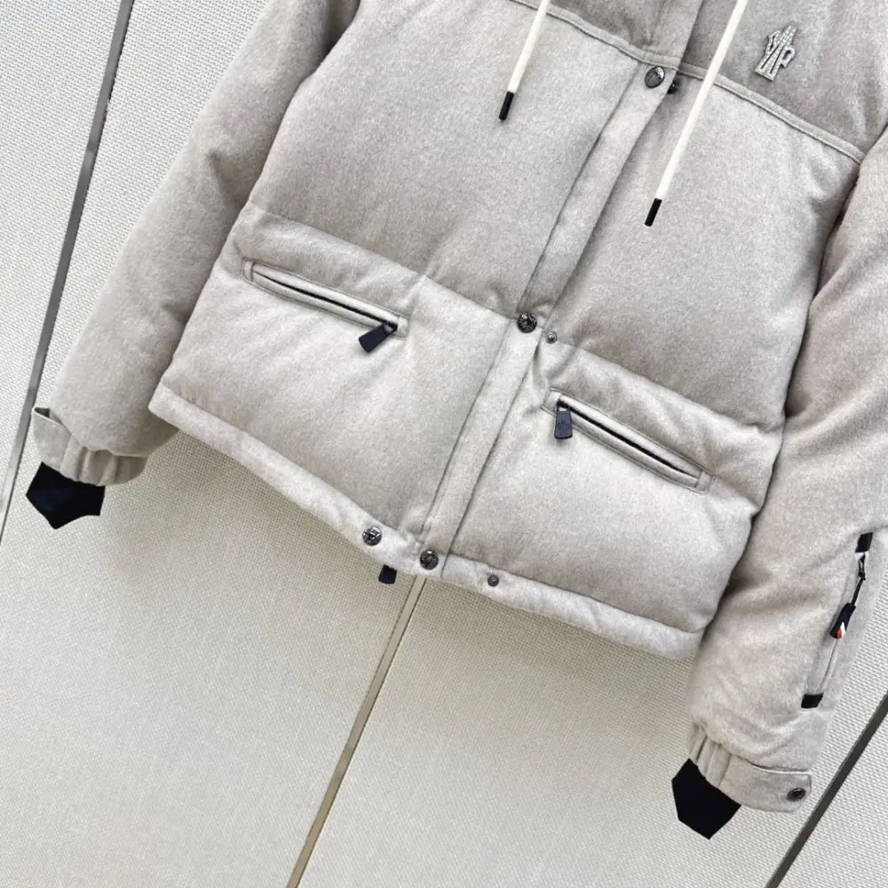 Moncler Жилетка женская — Фото 5