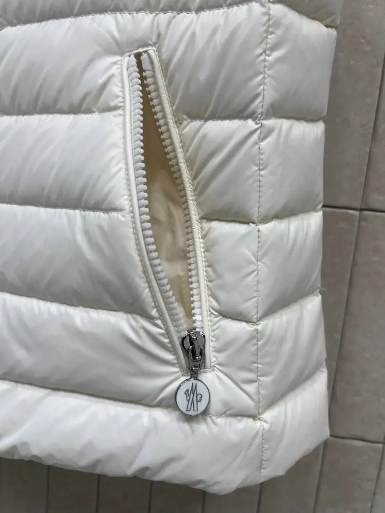 Moncler Vest women's — Photo 5
