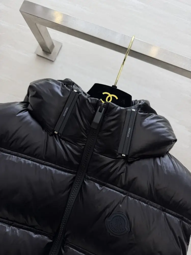 Moncler Жилетка женская — Фото 5