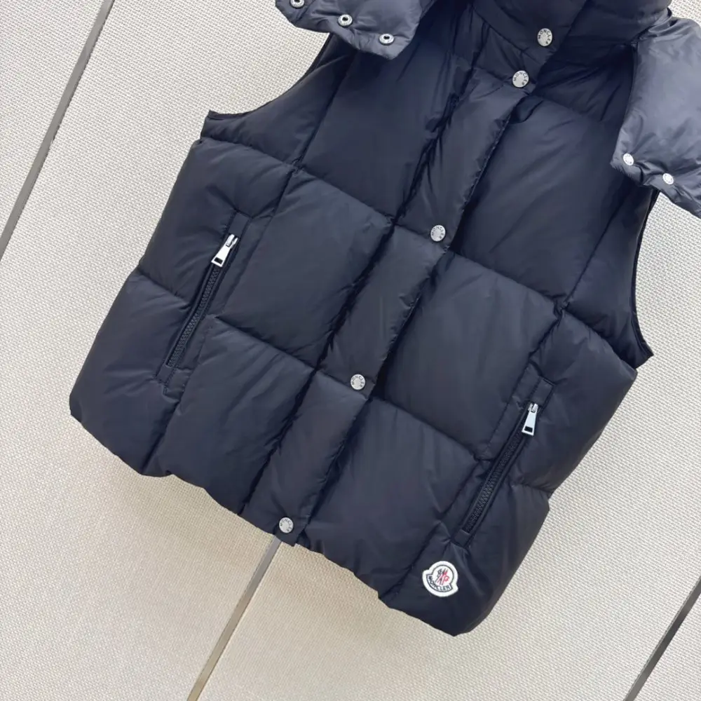 Moncler Жилетка женская — Фото 5