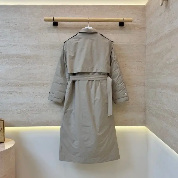 Moncler Жіноча довга пухова куртка — Фото 4