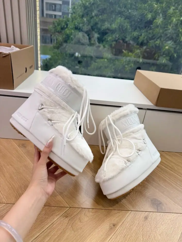 Moon Boot — Ugg boots