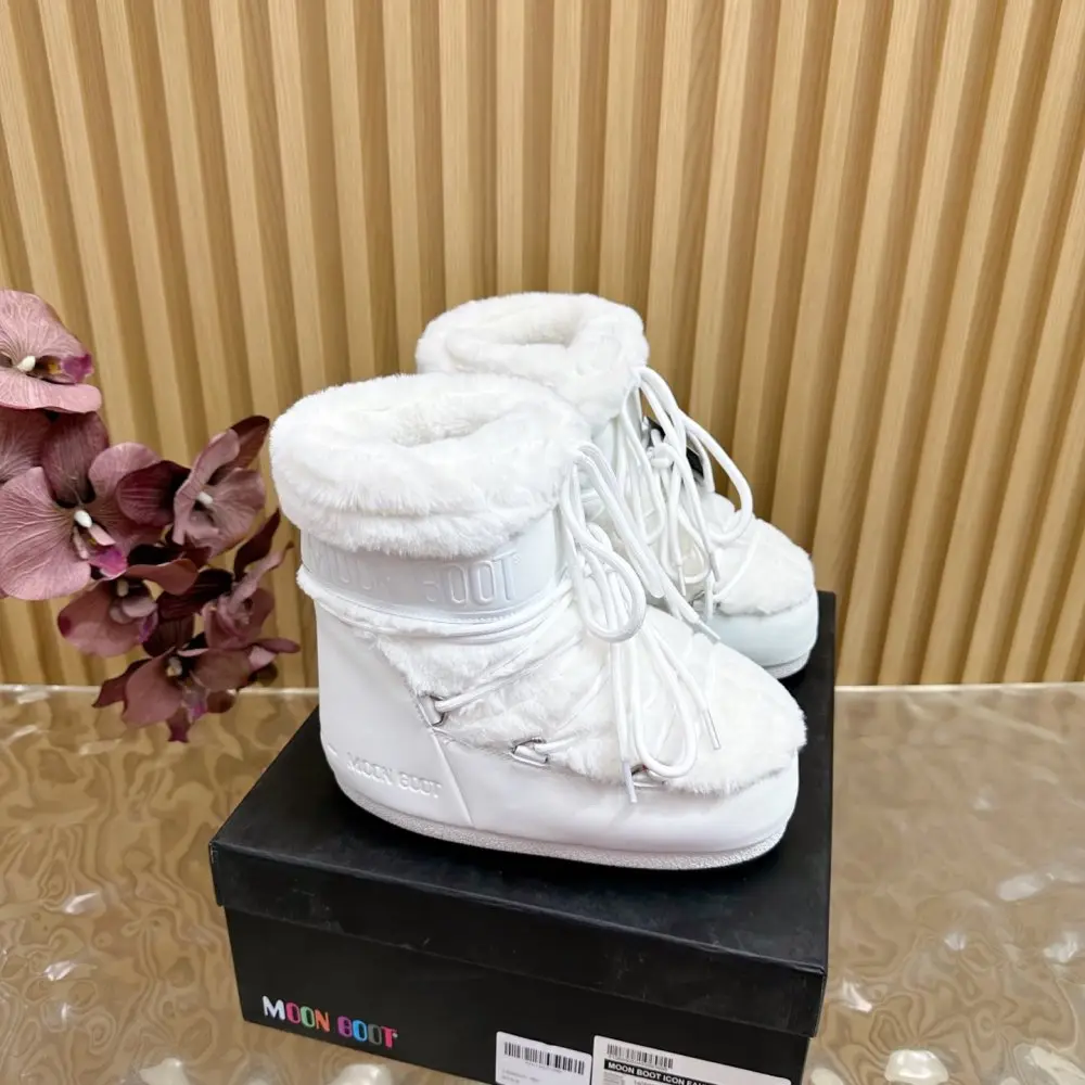 Moon Boot — Ugg boots