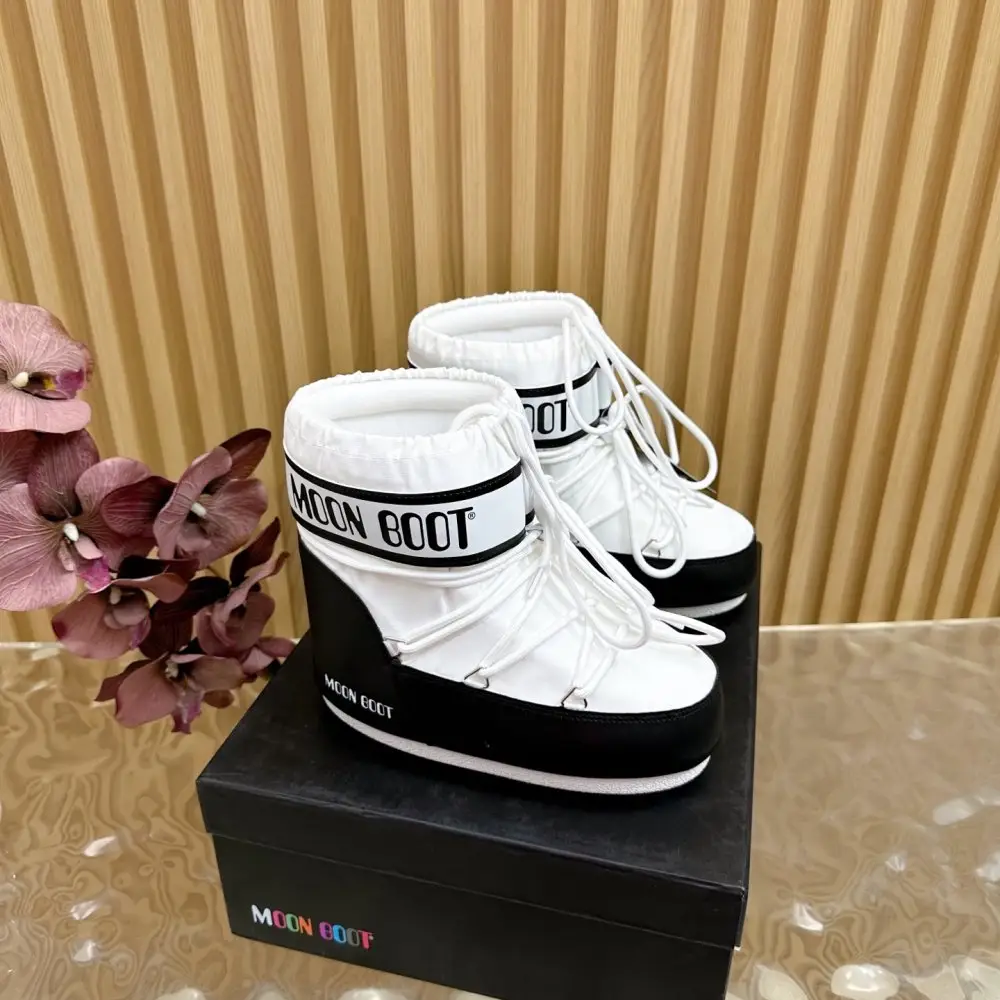 Moon Boot — Ugg boots