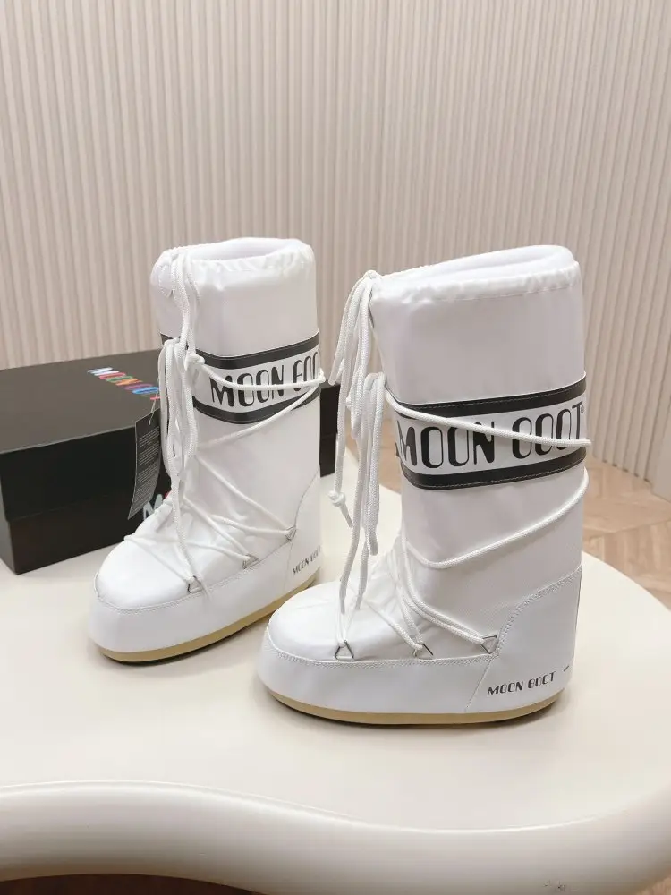 Moon Boot — Ugg boots