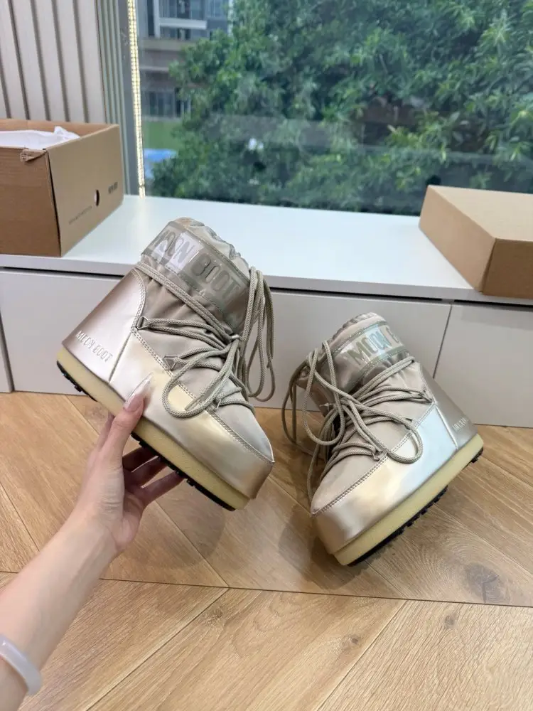 Moon Boot — Ugg boots