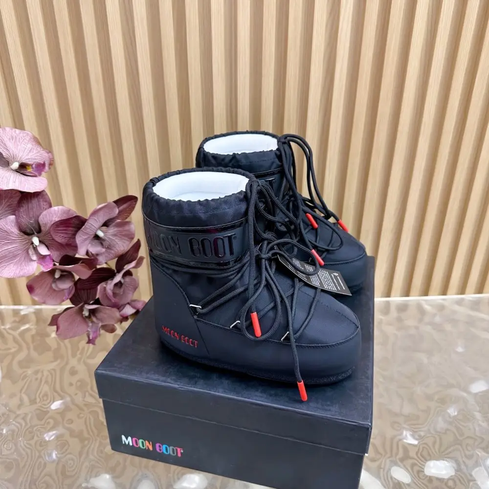 Moon Boot — Ugg boots