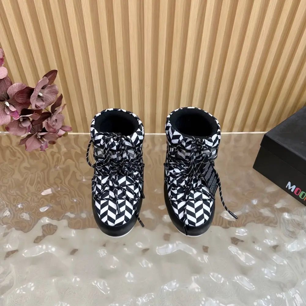 Moon Boot — Ugg boots