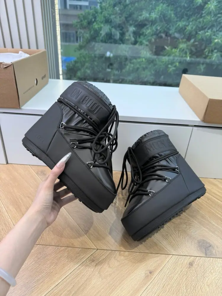 Moon Boot — Ugg boots