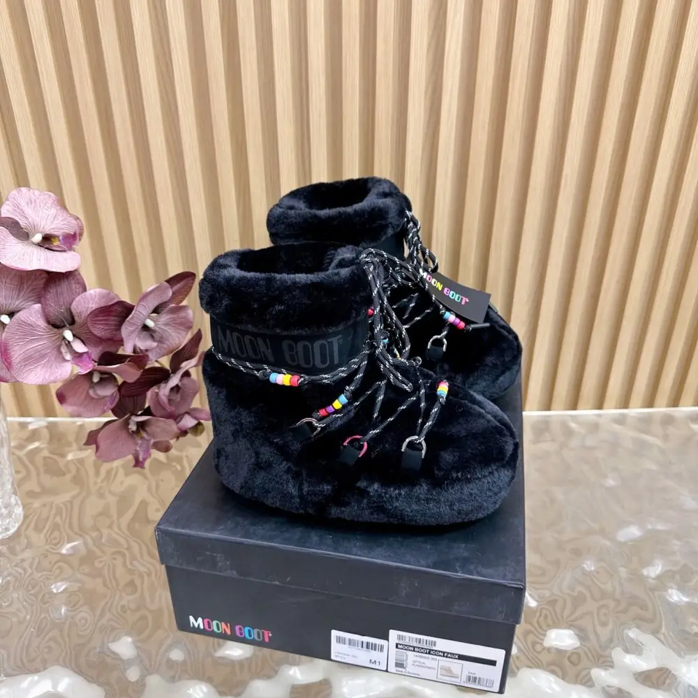 Moon Boot — Ugg boots