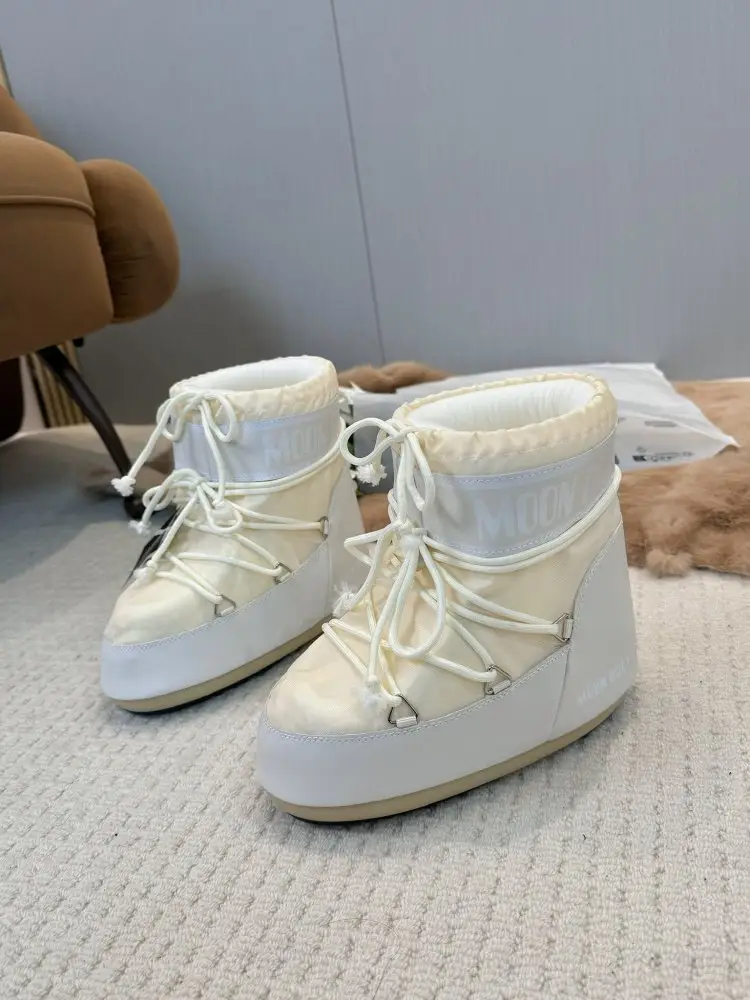 Moon Boot — Ugg boots