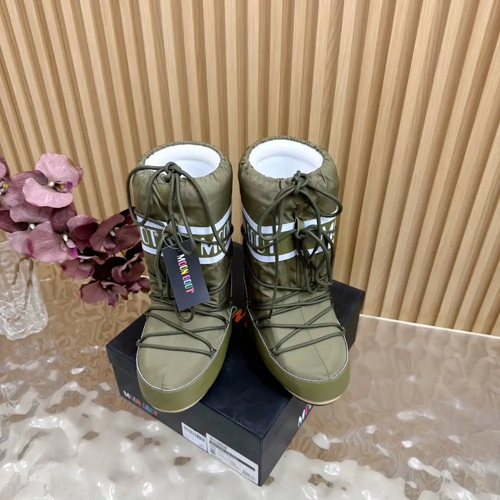 Moon Boot — Ugg boots