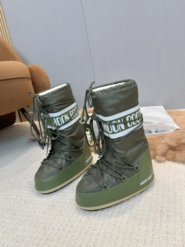 Moon Boot — Ugg boots
