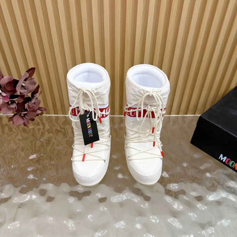 Moon Boot — Ugg boots