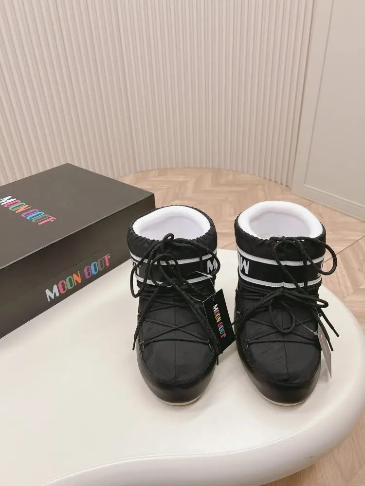 Moon Boot — Ugg boots