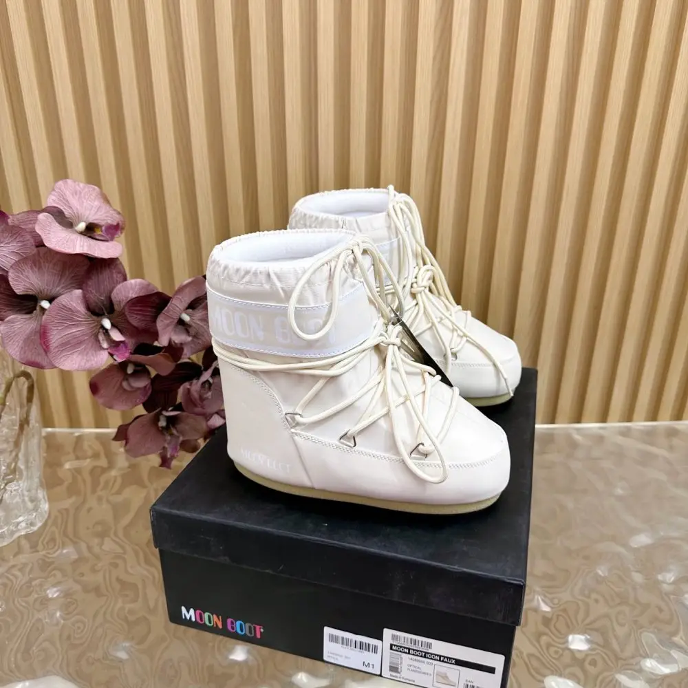 Moon Boot — Ugg boots
