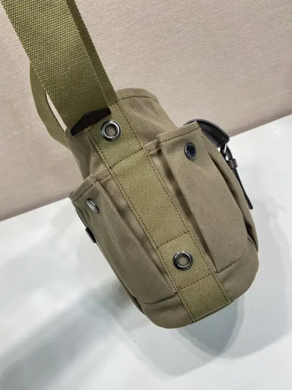 Prada A bag across shoulder 23 cm — Photo 5