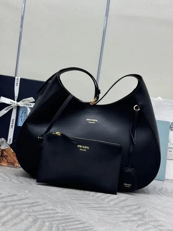 Prada — A bag Cleo Tote 40 cm 1BC300