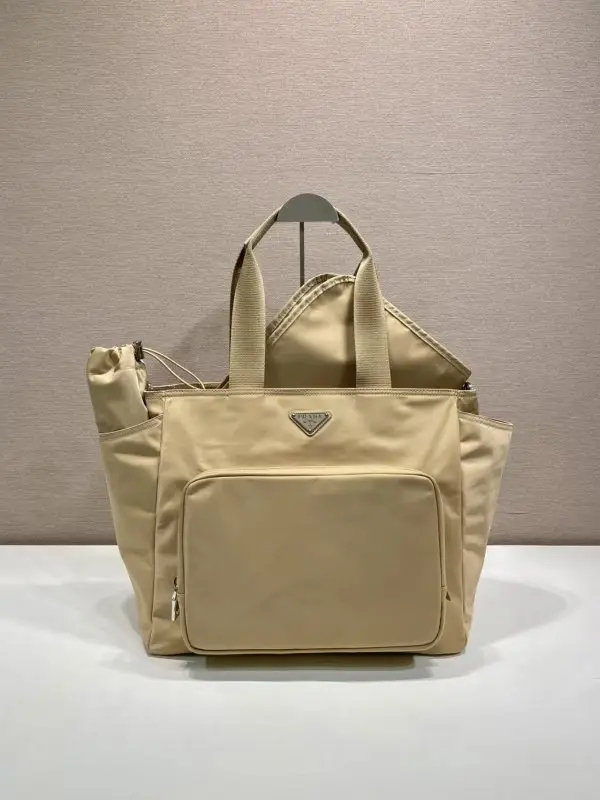 Prada — Сумка для подгузников Re-Nylon 35 см 1BG102