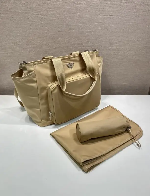 Prada A bag for подгузников Re-Nylon 35 cm 1BG102 — Photo 4