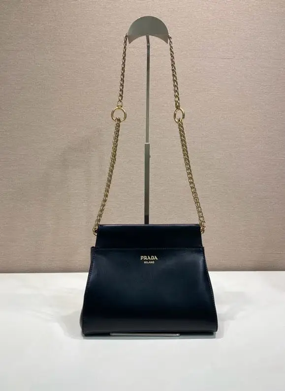 Prada — A bag on shoulder Enchaîné 22 cm leather 1BC263