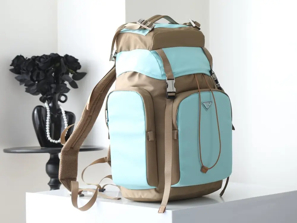 Prada Backpack male Re-Nylon — Photo 2