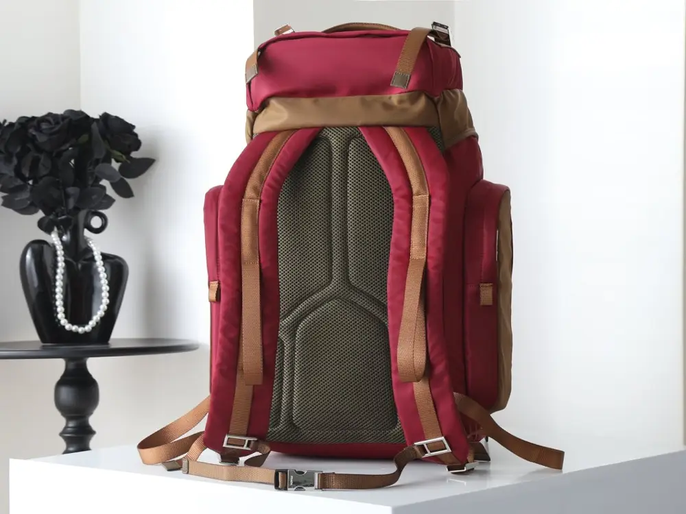 Prada Backpack male Re-Nylon — Photo 3