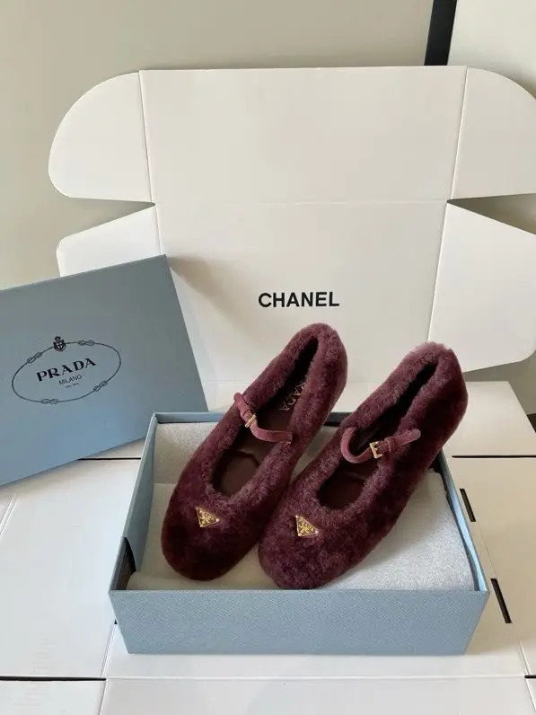 Prada Балерины из овчины — Фото 3