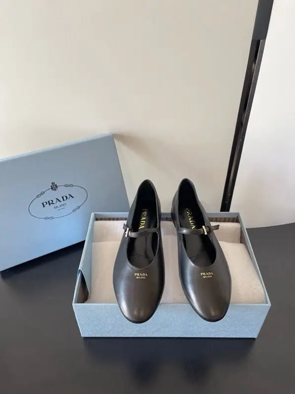 Prada — Балетки