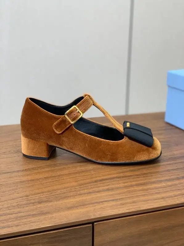 Prada — Бархарные shoes-Mary Jane from T-neck strap and bow