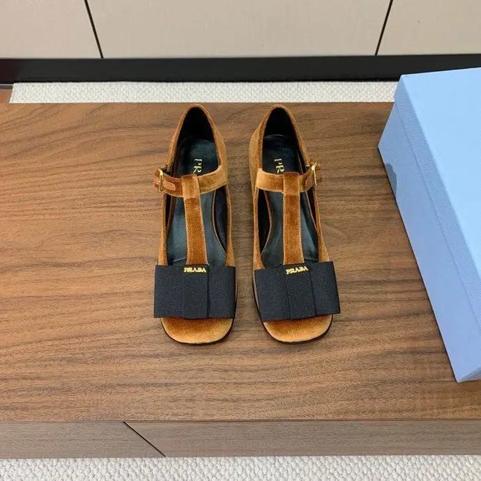 Prada Бархарные shoes-Mary Jane from T-neck strap and bow — Photo 2