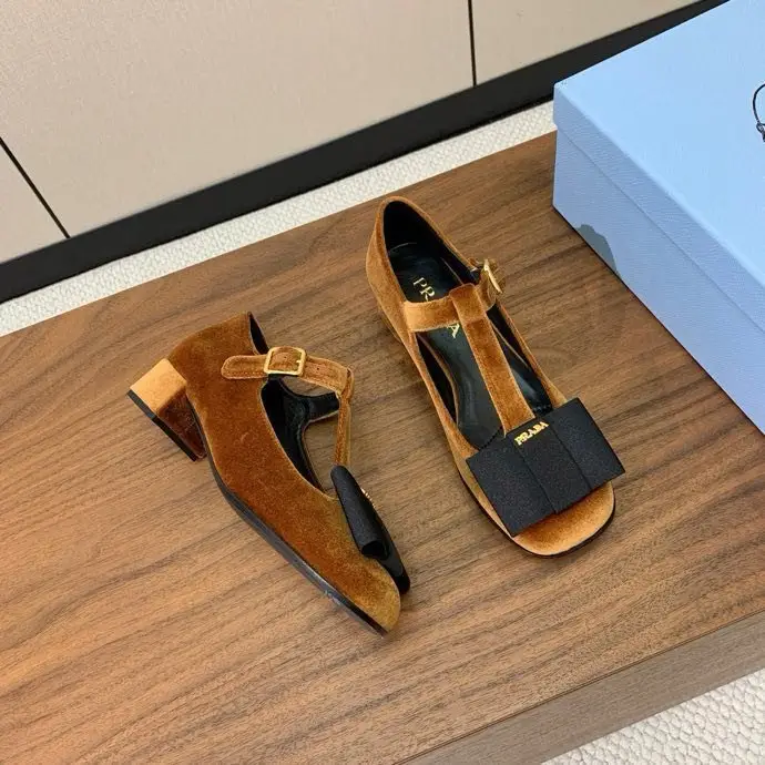 Prada Бархарные shoes-Mary Jane from T-neck strap and bow — Photo 3