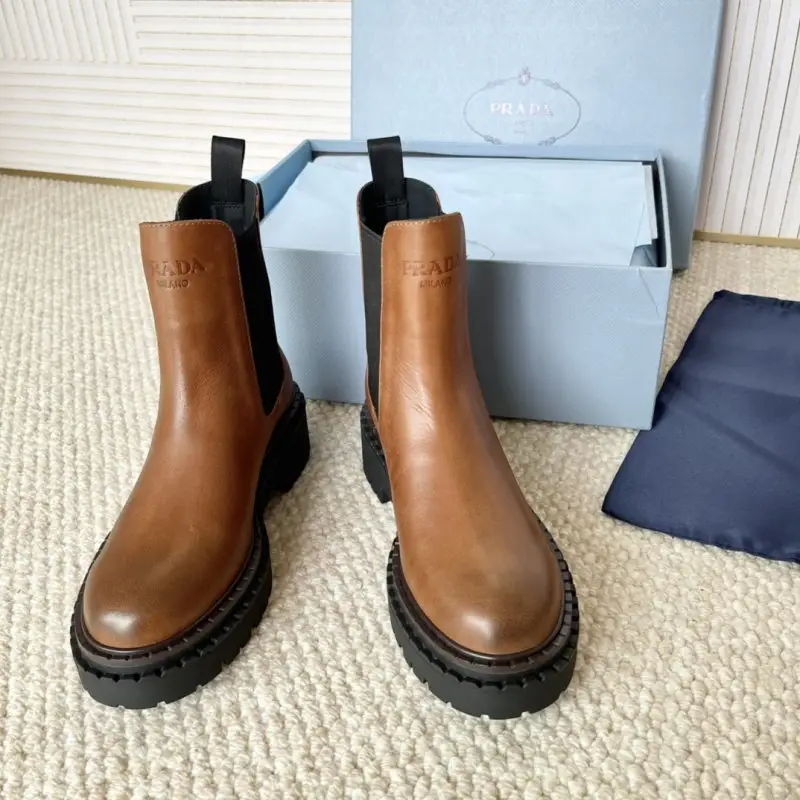 Prada Черевики шкіряні жіночі — Фото 5