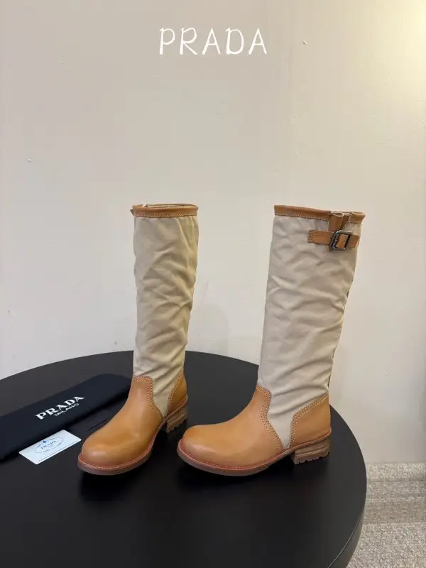 Prada Чоботи жіночі — Фото 3