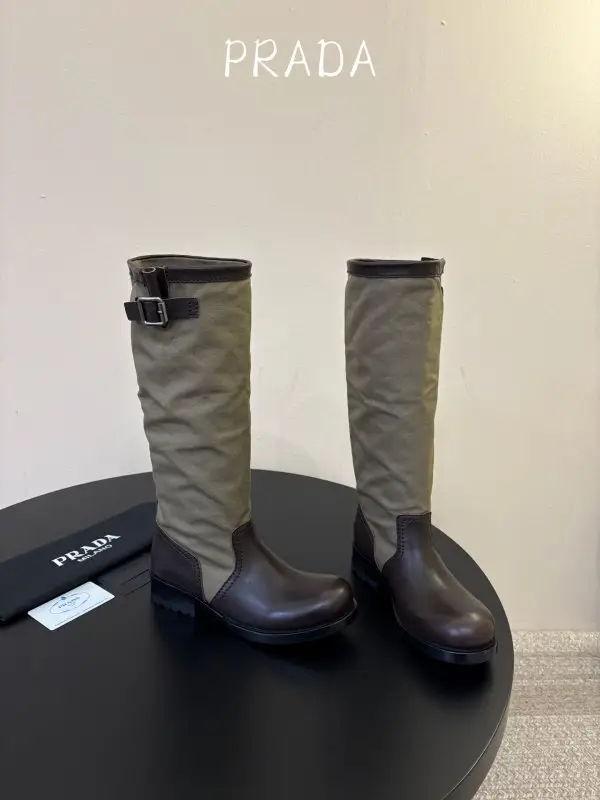 Prada Чоботи жіночі — Фото 4