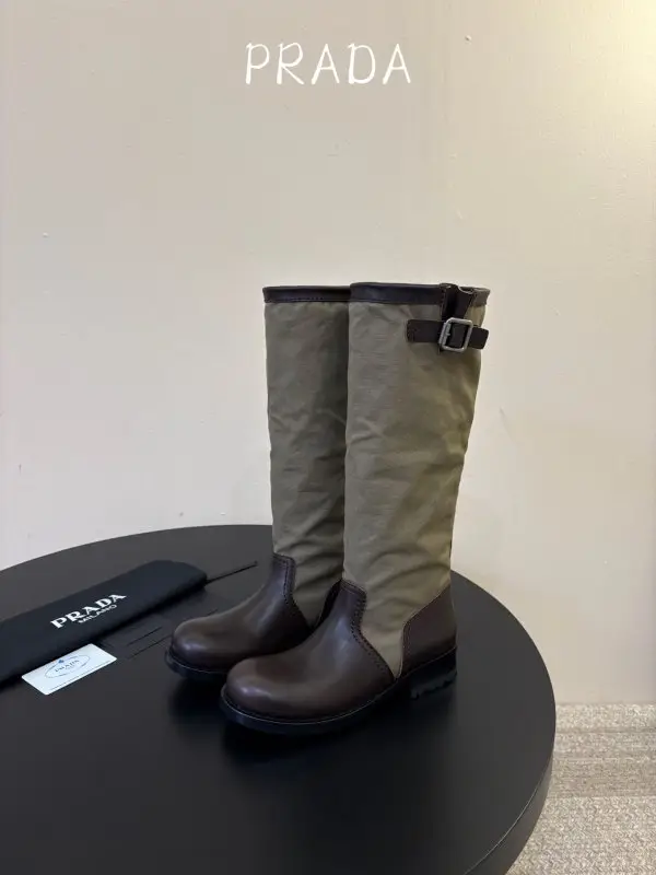 Prada Чоботи жіночі — Фото 5